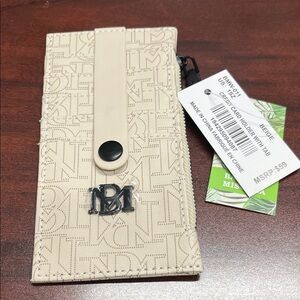 Badgley Mischka beige Card Holder with Snap Tab and zipper. Holds 5 plus cards.